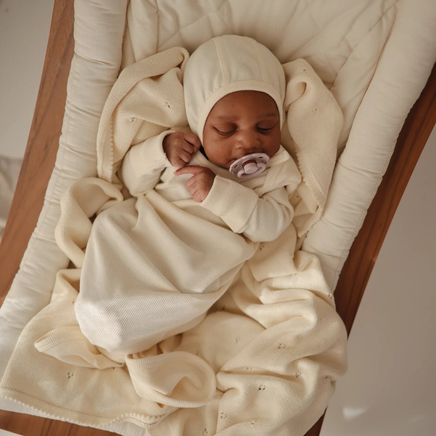 Babyhaube aus Bio-Baumwolle ''Verschiedene Farben''