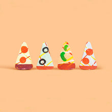 Lade das Bild in den Galerie-Viewer, Zwei Straßenkreide &#39;&#39;Pizza Slices&#39;&#39;
