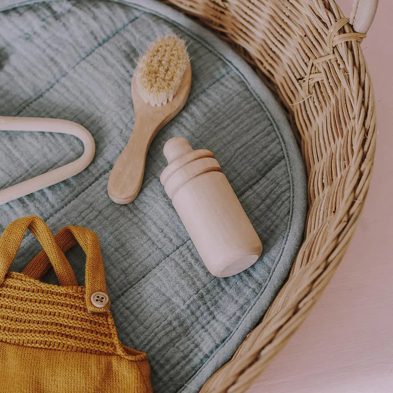 Doll Hairbrush, Pinewood