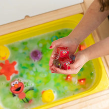 Lade das Bild in den Galerie-Viewer, Glo Pals „Elmo“ Charakter
