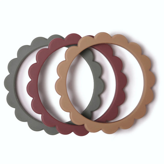Flower Teether Bracelet ''Dried Thyme, Berry, Natural''