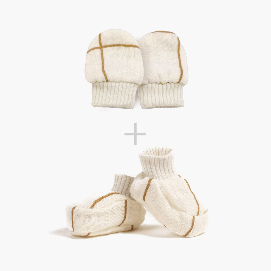 Set mit Fäustlingen und Stiefeletten für Babypuppen „Carreaux Aldo“