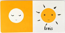 Lade das Bild in den Galerie-Viewer, &#39;&#39;Schau Mal Formen&#39;&#39; German Language Board Book
