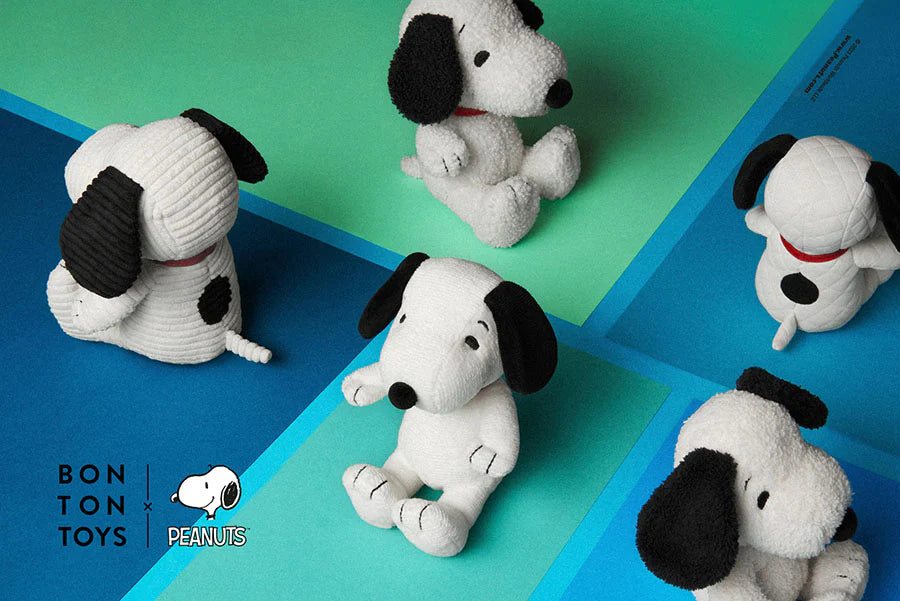 Snoopy Sitzendes Cordcreme-Stofftier, 19 cm