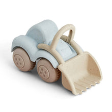 Load image into Gallery viewer, Viking Toys Hearts &#39;&#39;Tractor&#39;&#39;
