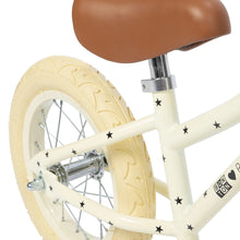 Load image into Gallery viewer, Balance Bike &#39;&#39;Banwood First Go Bonton r Cream&#39;&#39;
