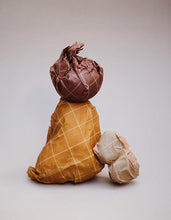 Lade das Bild in den Galerie-Viewer, Baumwoll-Bienenwachstuch &#39;&#39;Cold Check&#39;&#39;
