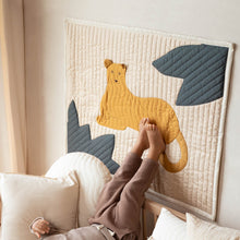 Load image into Gallery viewer, Quilt Blanket / Wall Hanging &#39;&#39;Leopard&#39;&#39;
