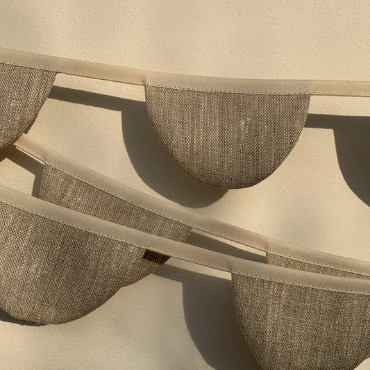 Handgefertigte Leinengirlande ''Beige''