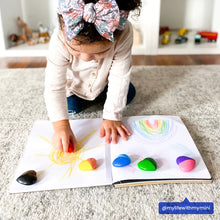 Load image into Gallery viewer, Erasable Crayons &#39;&#39;I Heart Art&#39;&#39;
