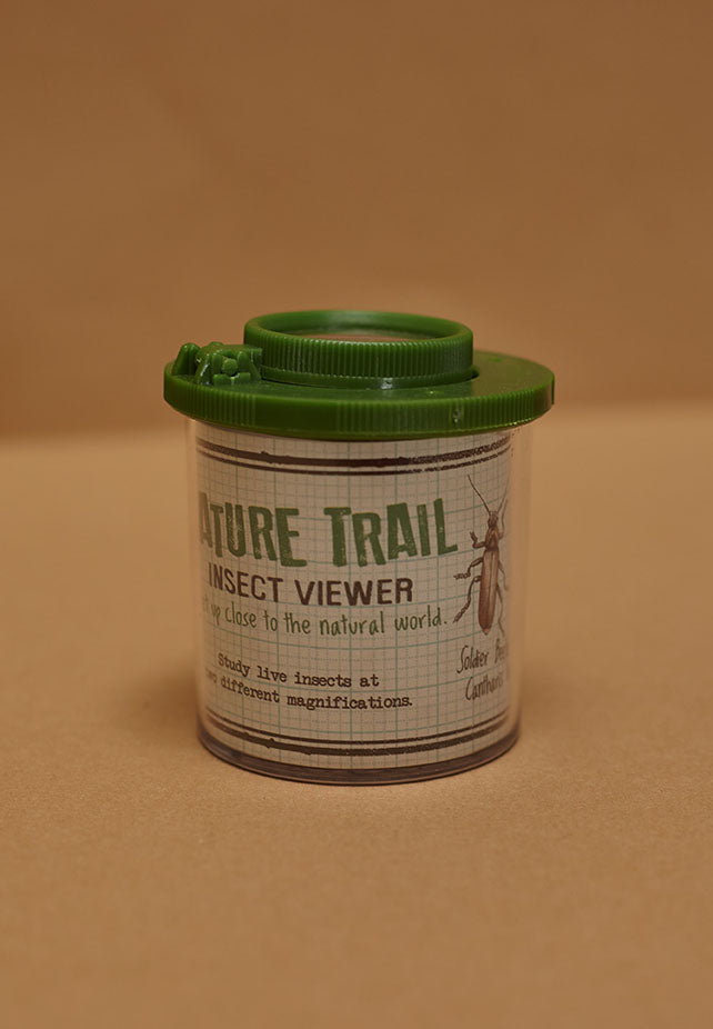 Nature Trail Insektenbetrachter