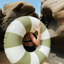 Load image into Gallery viewer, Petites Pommes Classic Float &#39;&#39;Terra Verde&#39;&#39;
