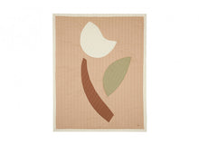 Load image into Gallery viewer, Quilt Blanket / Wall Hanging &#39;&#39;Tulip&#39;&#39;
